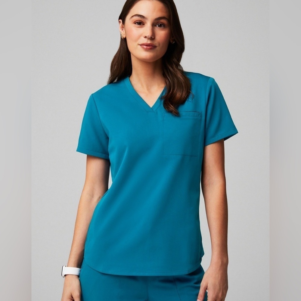 Fabletics Vital 1 Pocket Scrub Top Teal S